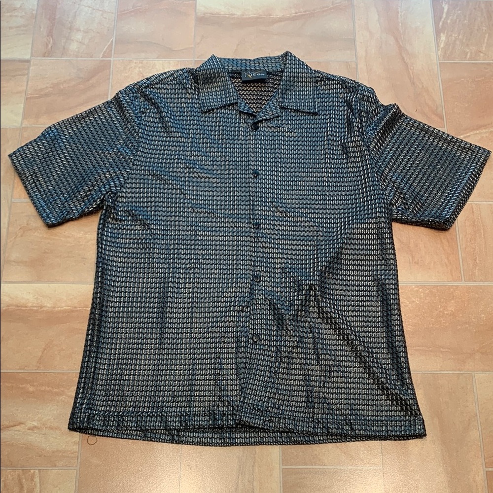 Vintage Men's Black & Gray Mesh Casual Short Sleeve Button Down Shirt